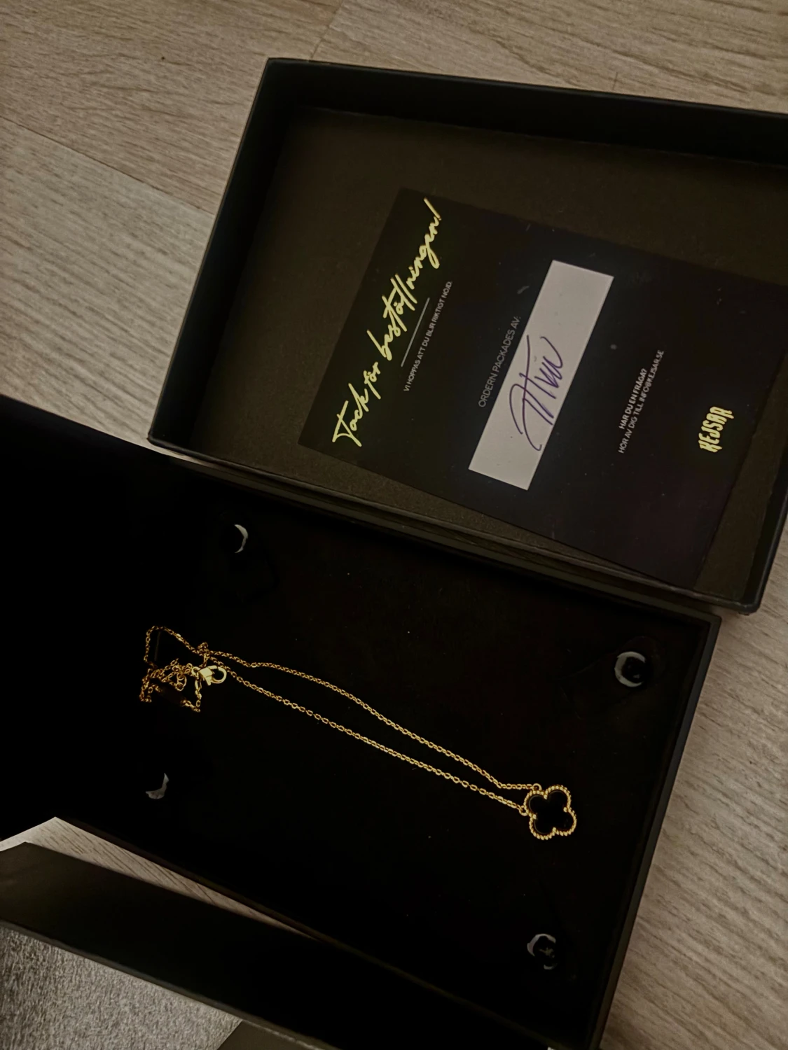 Kejsar klöver halsband  - 1