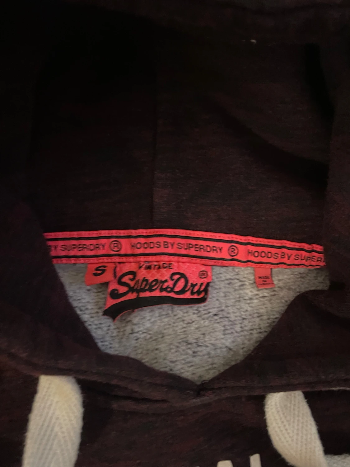 Röd superdry hoodie - 3