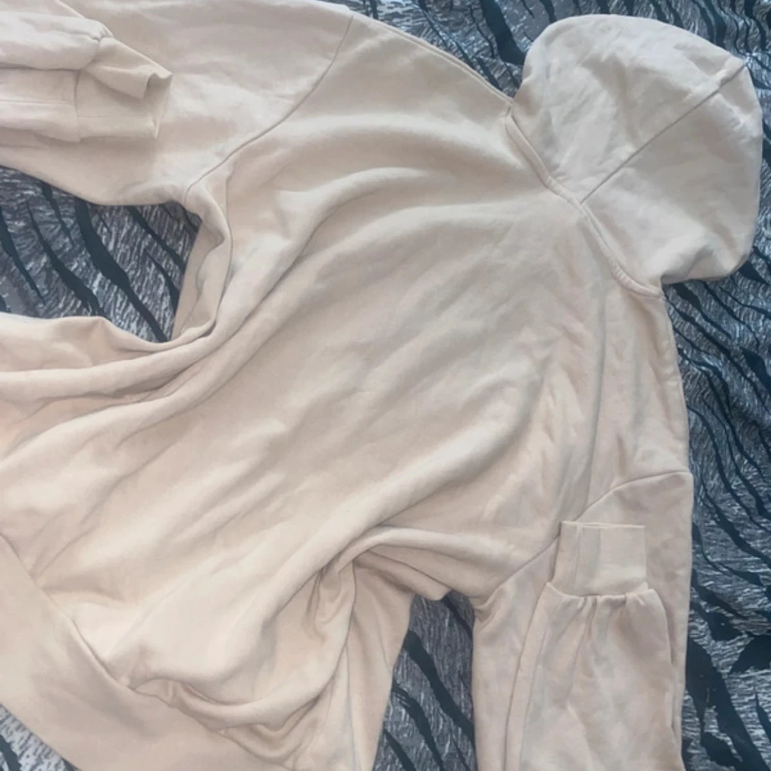 Beige hoodie från H&M Divided M - 1