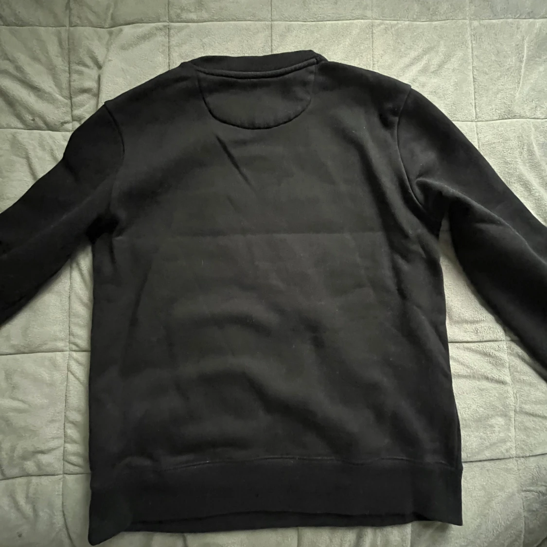 Svart sweatshirt från Calvin Klein XS - 1