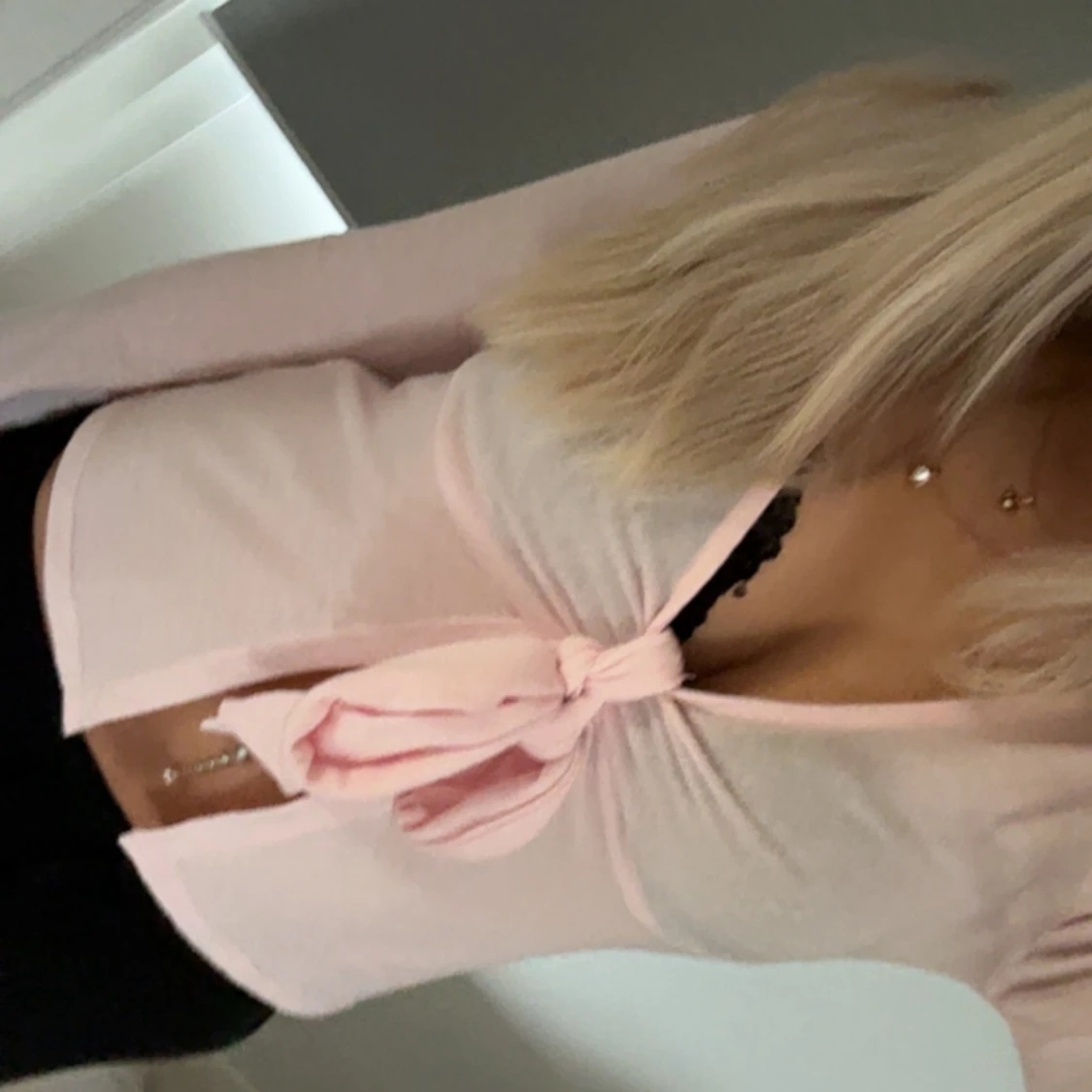 Ljusrosa omlottopp med knyt - 1