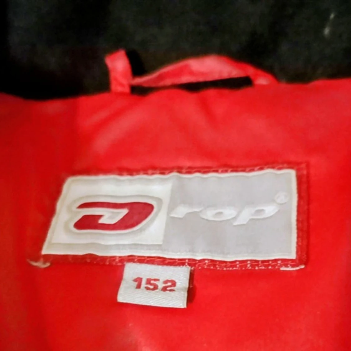 Röd Dunjacka Från Drop strl 152 - 3