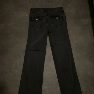 Lager 157 jeans  - Lager 157 jeans med knappar. Storlek XS short Length 