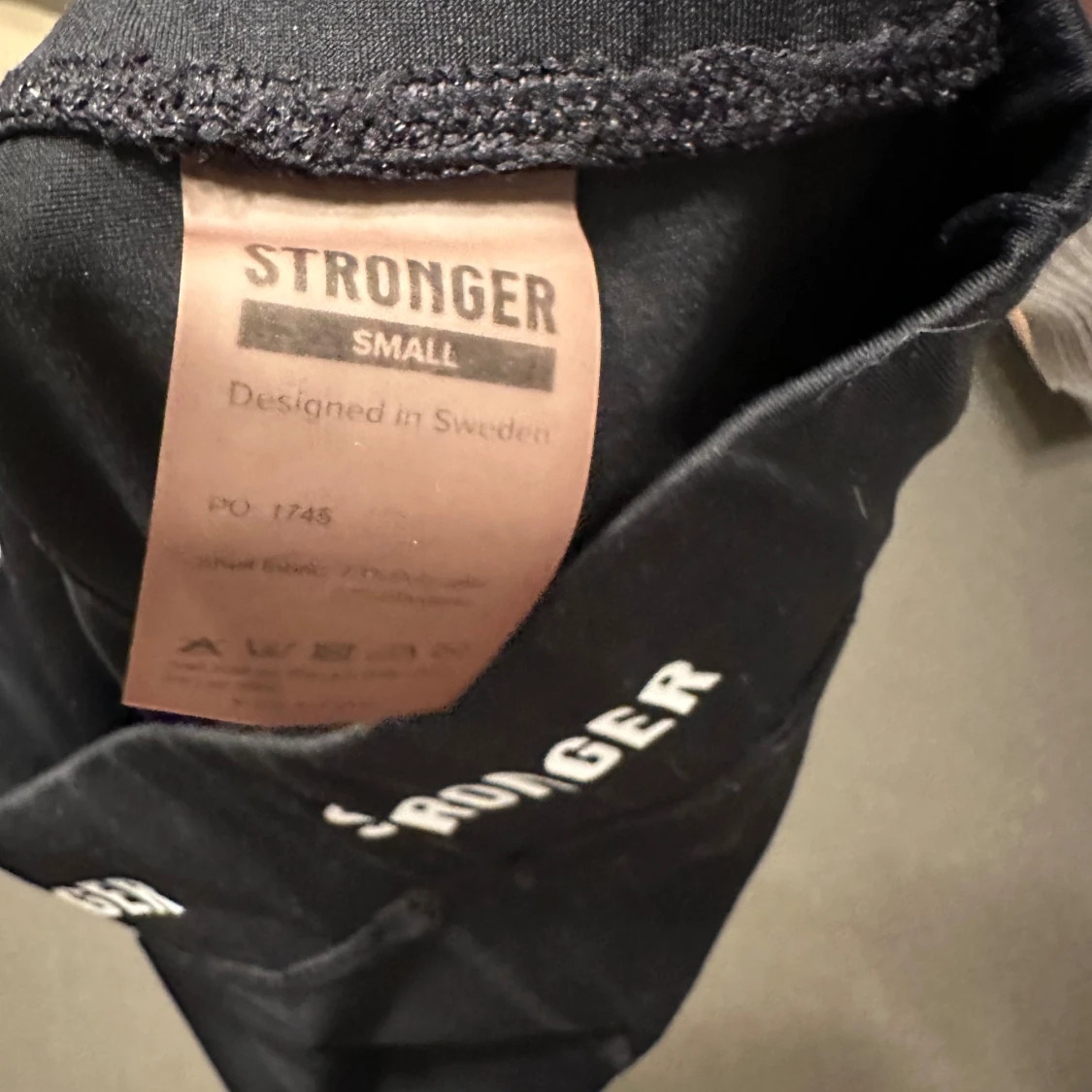 Svarta leggings från Stronger, S - 2