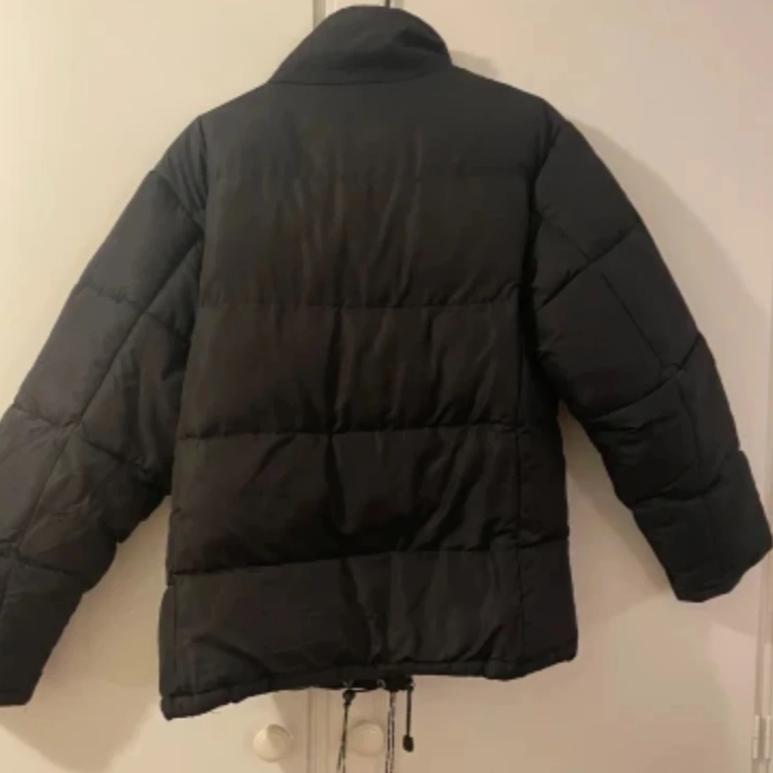 Svart pufferjacka från Diana Italia - 1