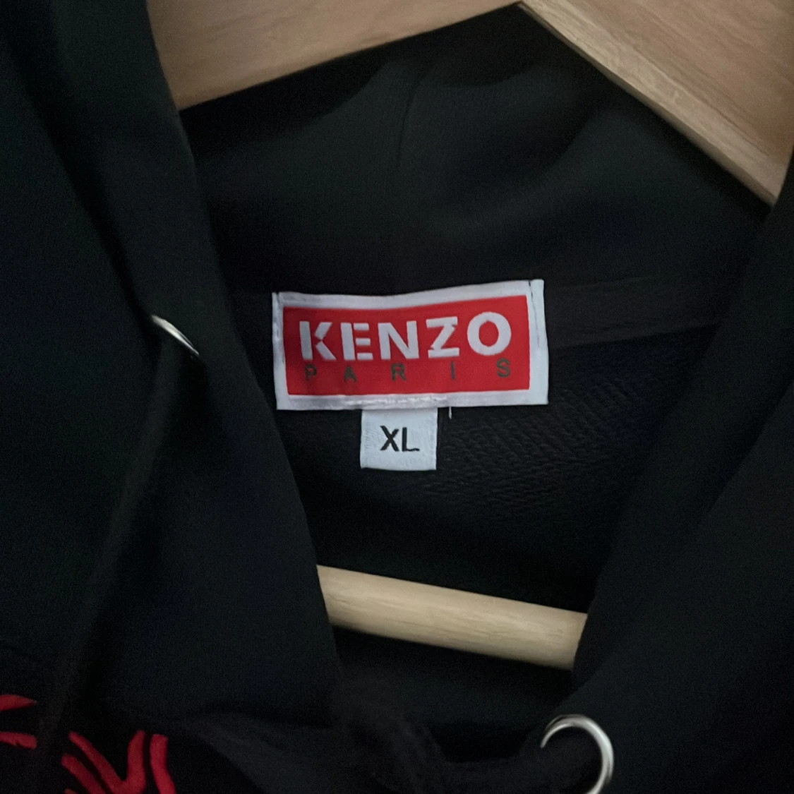 Svart Kenzo hoodie med tigerbrodyr XL - 2