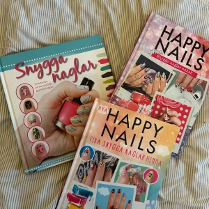 nagel böcker - 3 olika böcker om naglar, alla för 11kr