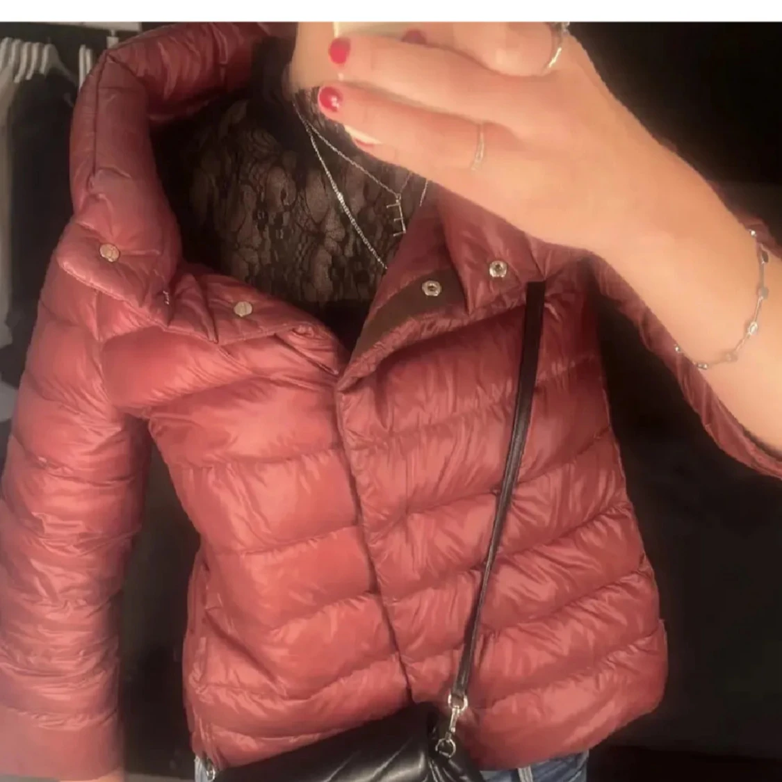 Vinröd Herno jacka med hög krage