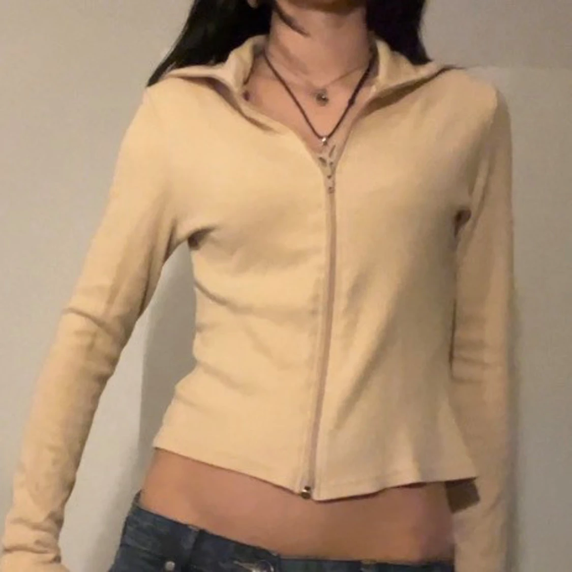 Beige croppad tröja från only  - 1