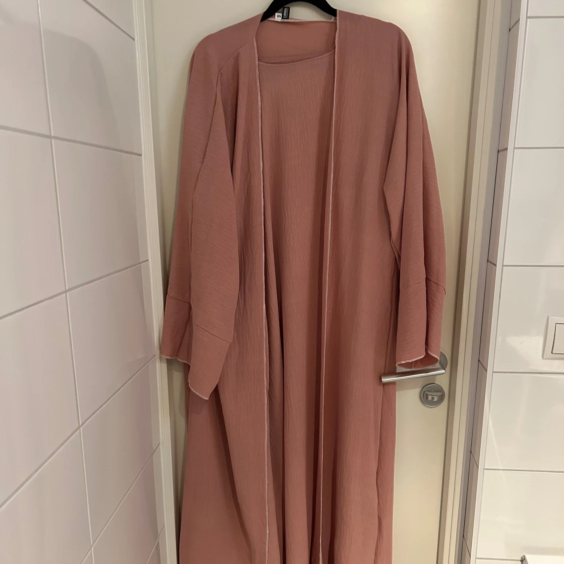 Abaya Rosa 