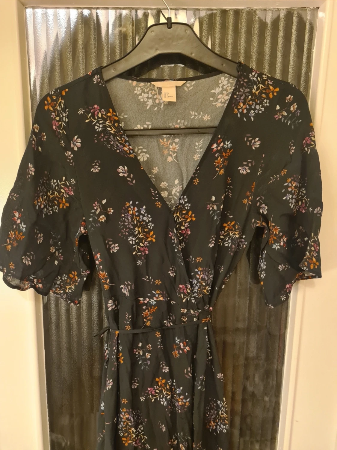 Svart blommig långklänning H&M - 2