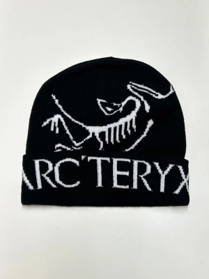 Arcteryx Mössa - Helt ny aldrig använd. Storlek One size. Snabb frakt fraktar inom 24h.