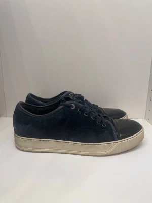 Lanvin - Lanvin i storlek UK 8/ EU 42-43, mycket bra skick!