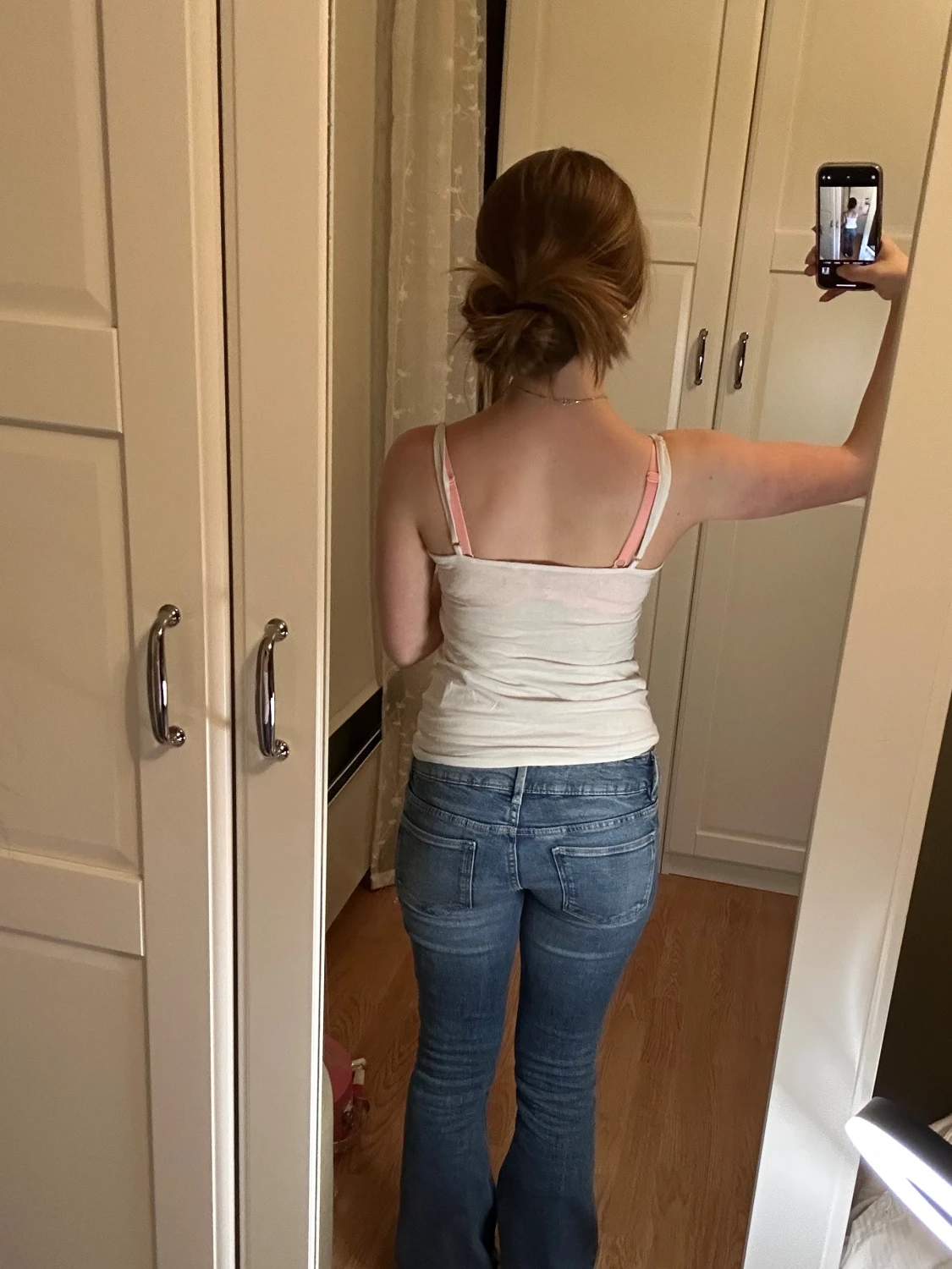 Blå bootcut jeans med fickor - 1