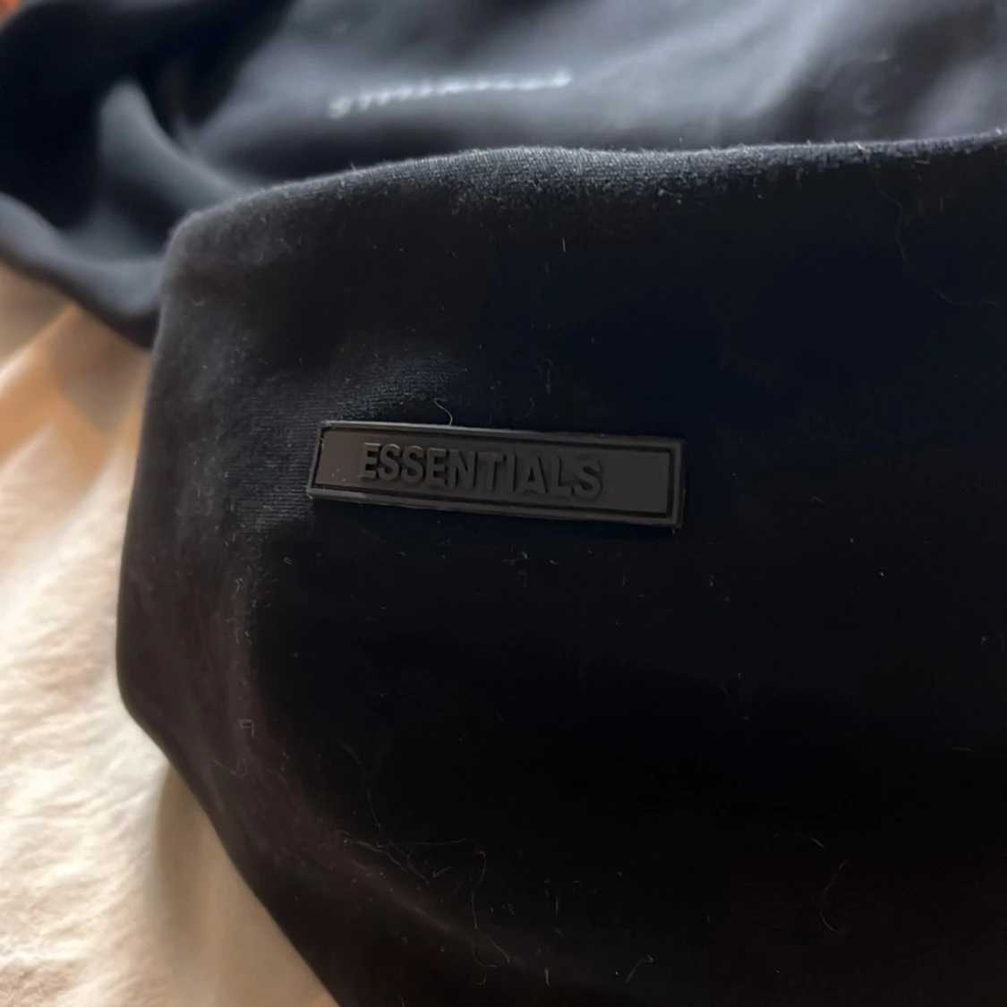 Essentials FOG hoodie svart - 1