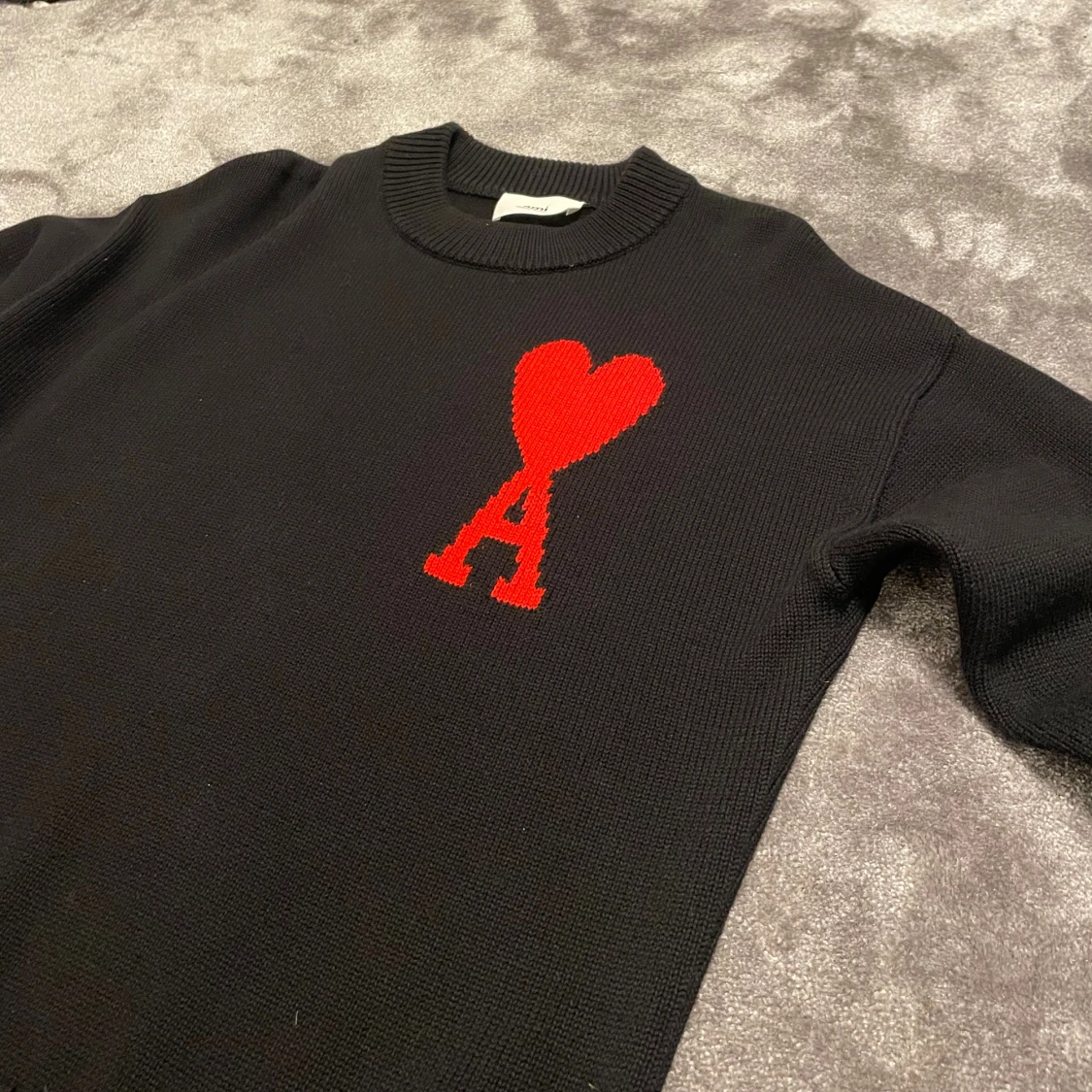 Svart stickad tröja från Ami Paris - 1