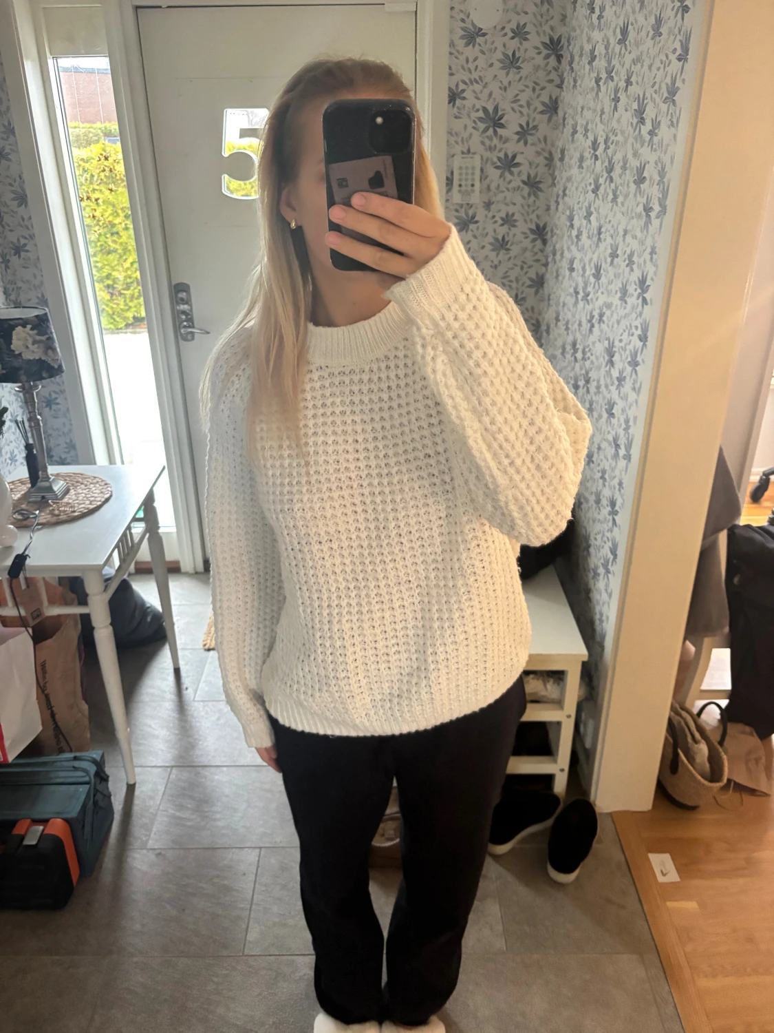 Vit stickad tröja från 157