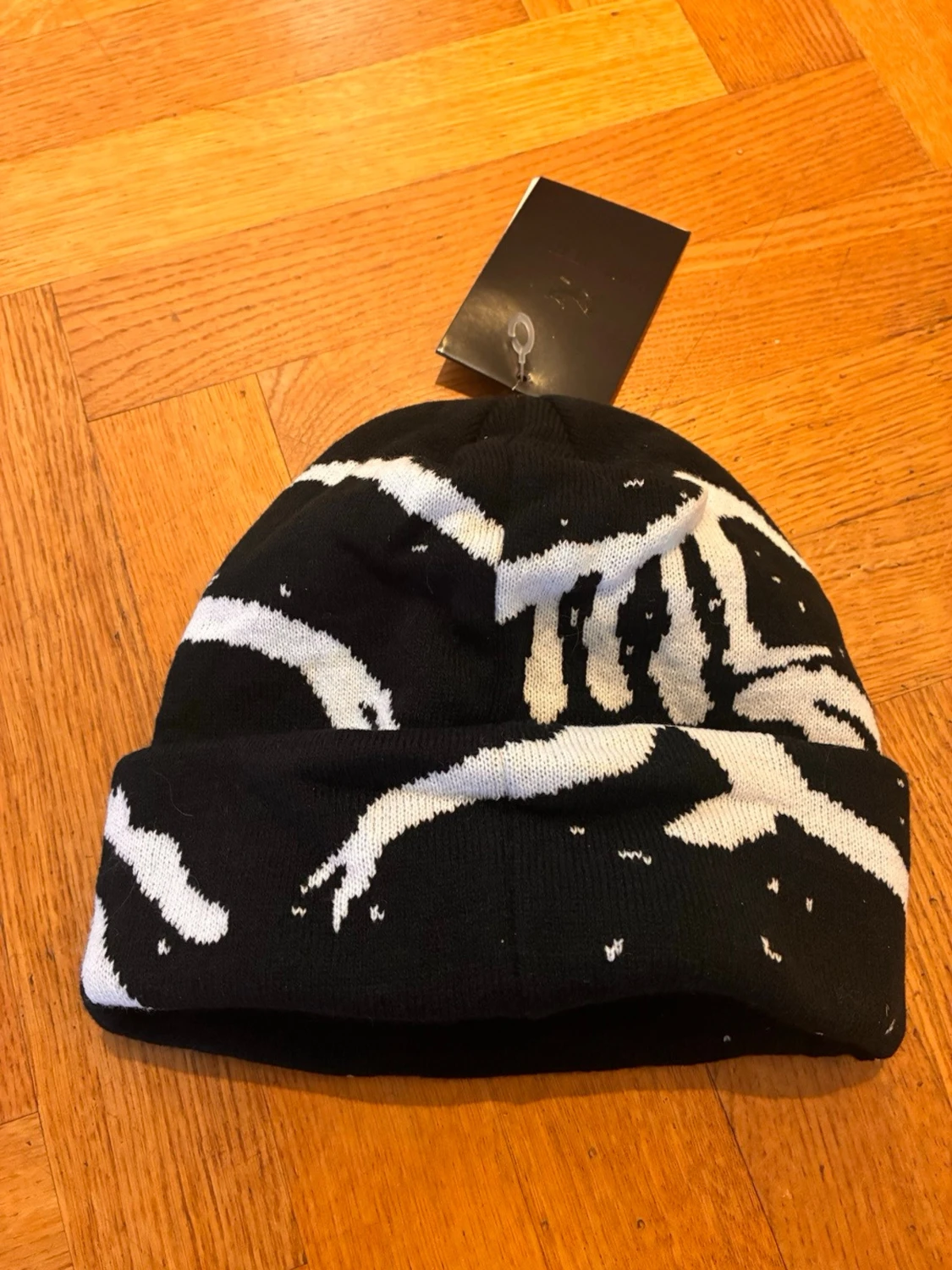 Svart och vit mössa från Arc'teryx - 1