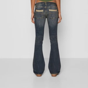 Jeans  - Säljer dessa jätte snygga jeans som inte kommer till användning . Jätte sköna och är i as bra kvalitet , har inte använd jätte många gånger därför inte slitna. 