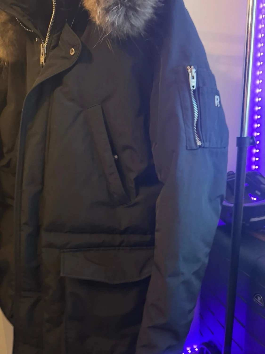 Svart parkajacka Rockandblue med päls - 4