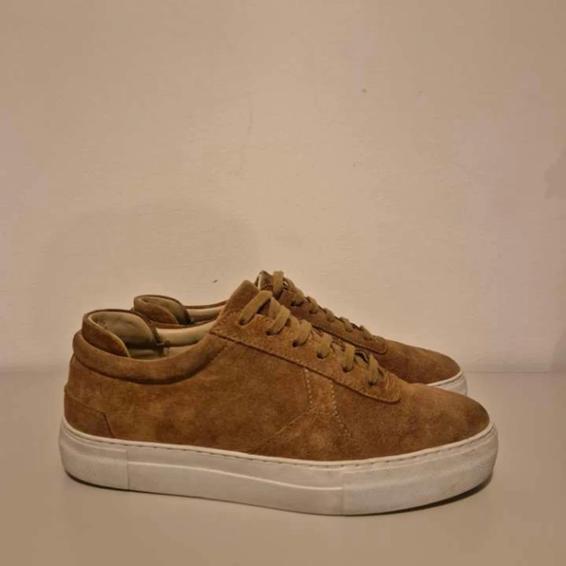 Bruna platform sneakers från Axel Arigato mocka - 2
