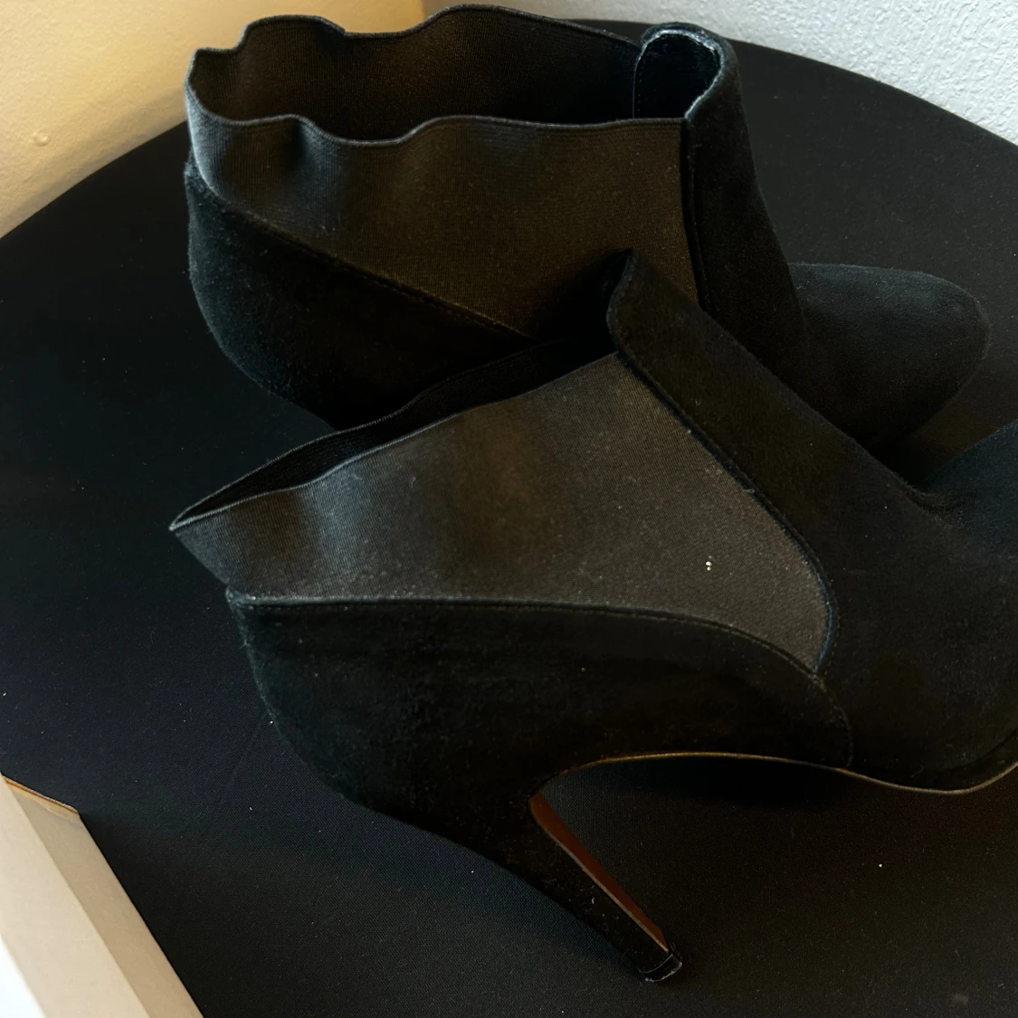 Svarta stövletter med klack från Abro - 1