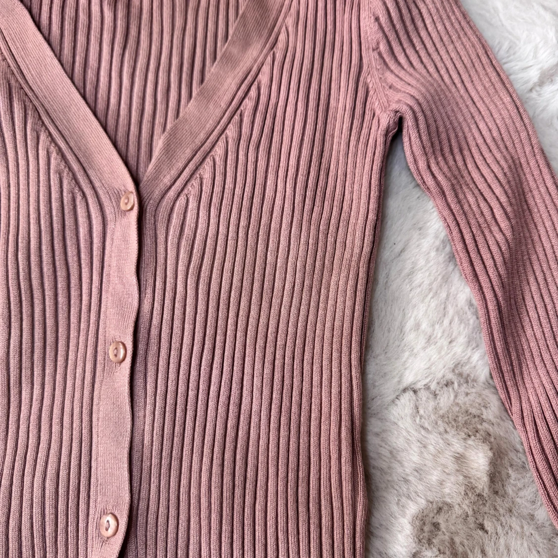 Ribbad rosa kofta från H&M - 1