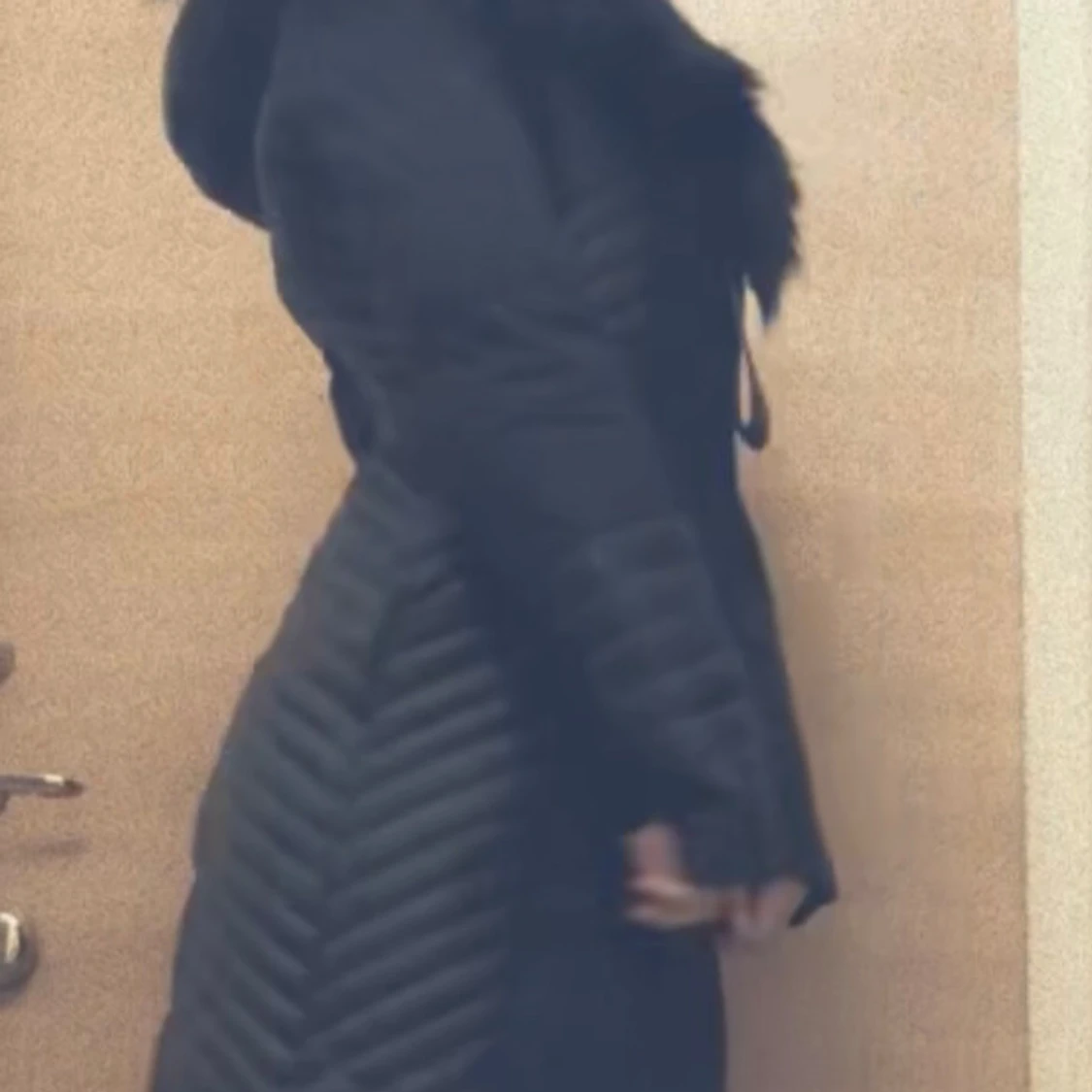 Guess jacka med päls - 2