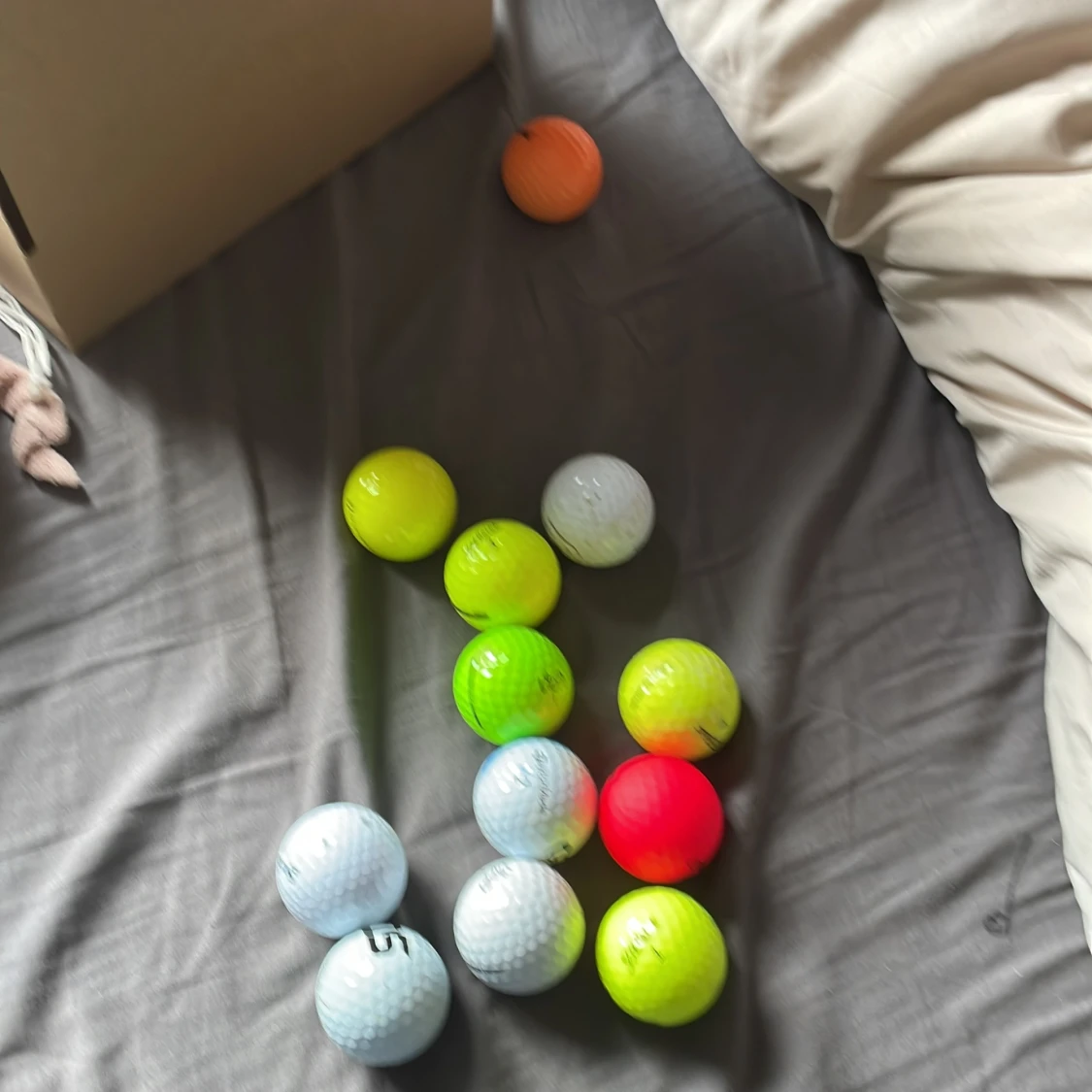 Begagnade golfbollar, blandade märken - 2