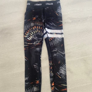 Stronger Träninsbyxor - Snygga och tajta träningsbyxor!