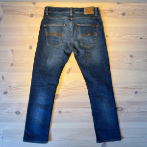 Nudie Jeans Grim Tim - Nudie jeans (Grim Tim) | Storlek: W31 L30 | Skick: 8,5/10 | Hör gärna av er vid frågor och funderingar! Pris går att diskutera vid smidig affär🤗