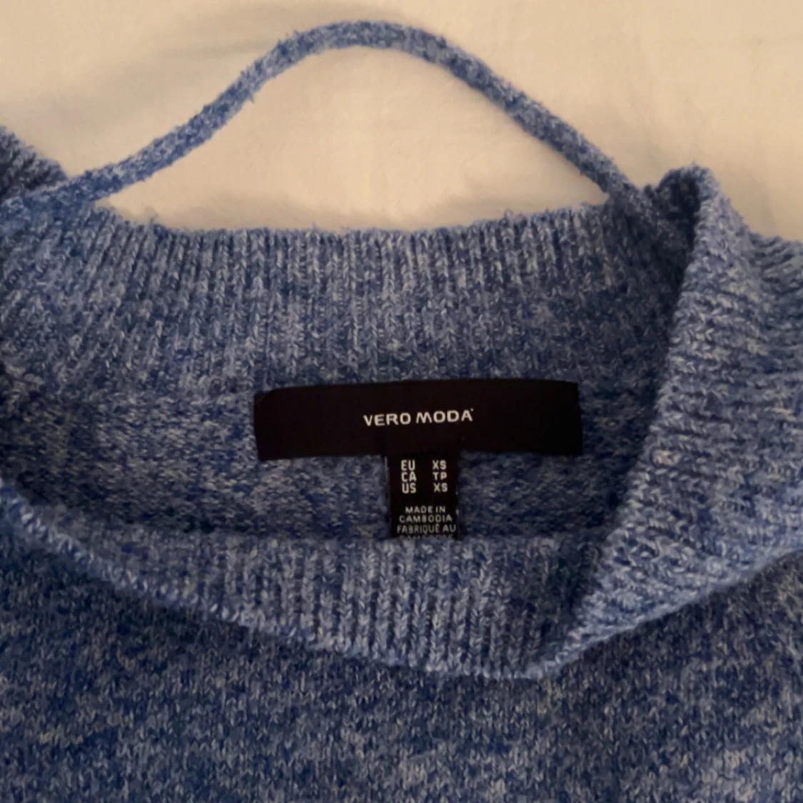 Blå stickad tröja från Vero Moda - 2