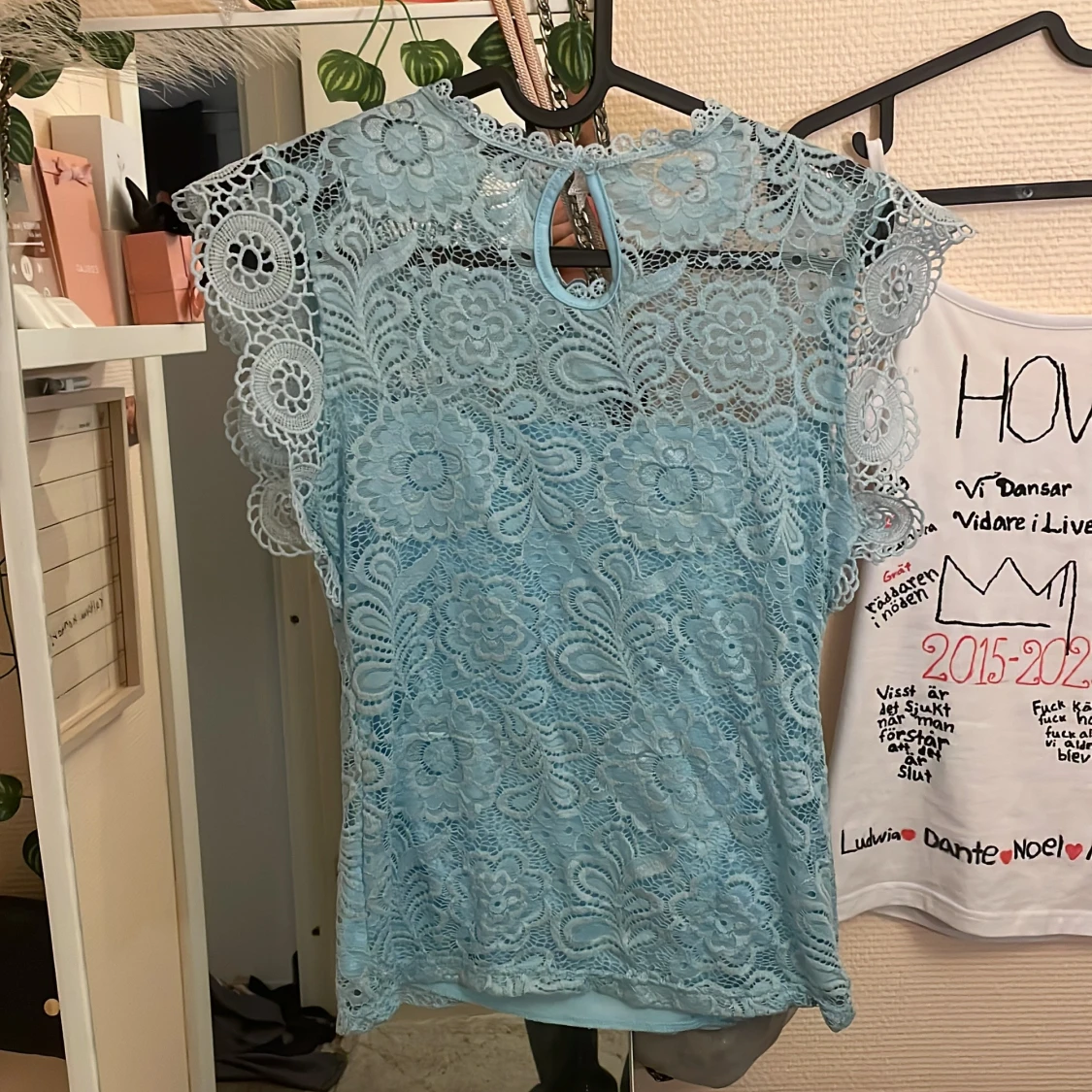 Ljusblå spetsblus från Chelsea - 1