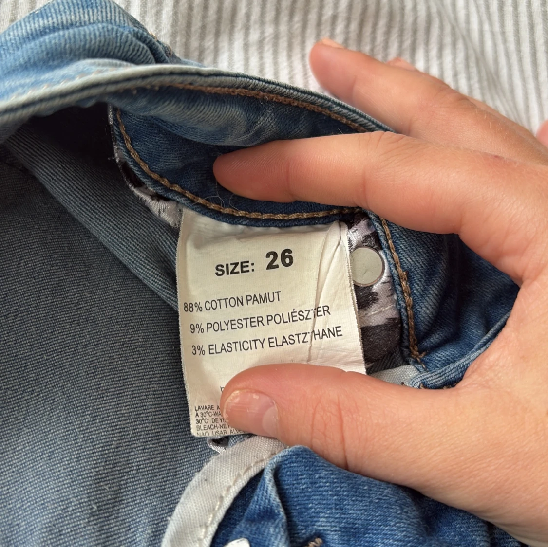 lågmidjade jeansshorts  - 3