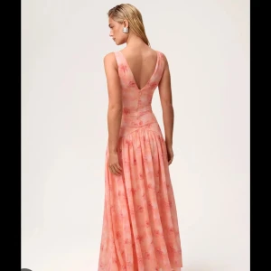 Adoore Toulouse Dress - Storlek 34🌸super fint skick, oanvänd med prislappar kvar! Pris går att diskutera 