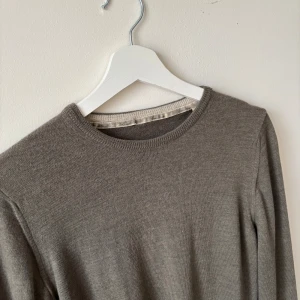 Stickad merinoull Stenströms tröja - Säljer denna feta Stenströms tröjan i 100% merinoull!⭐️Storlek S passar S!🤝Skick 9/10!👍Hör gärna av er om ni har funderingar!🙌