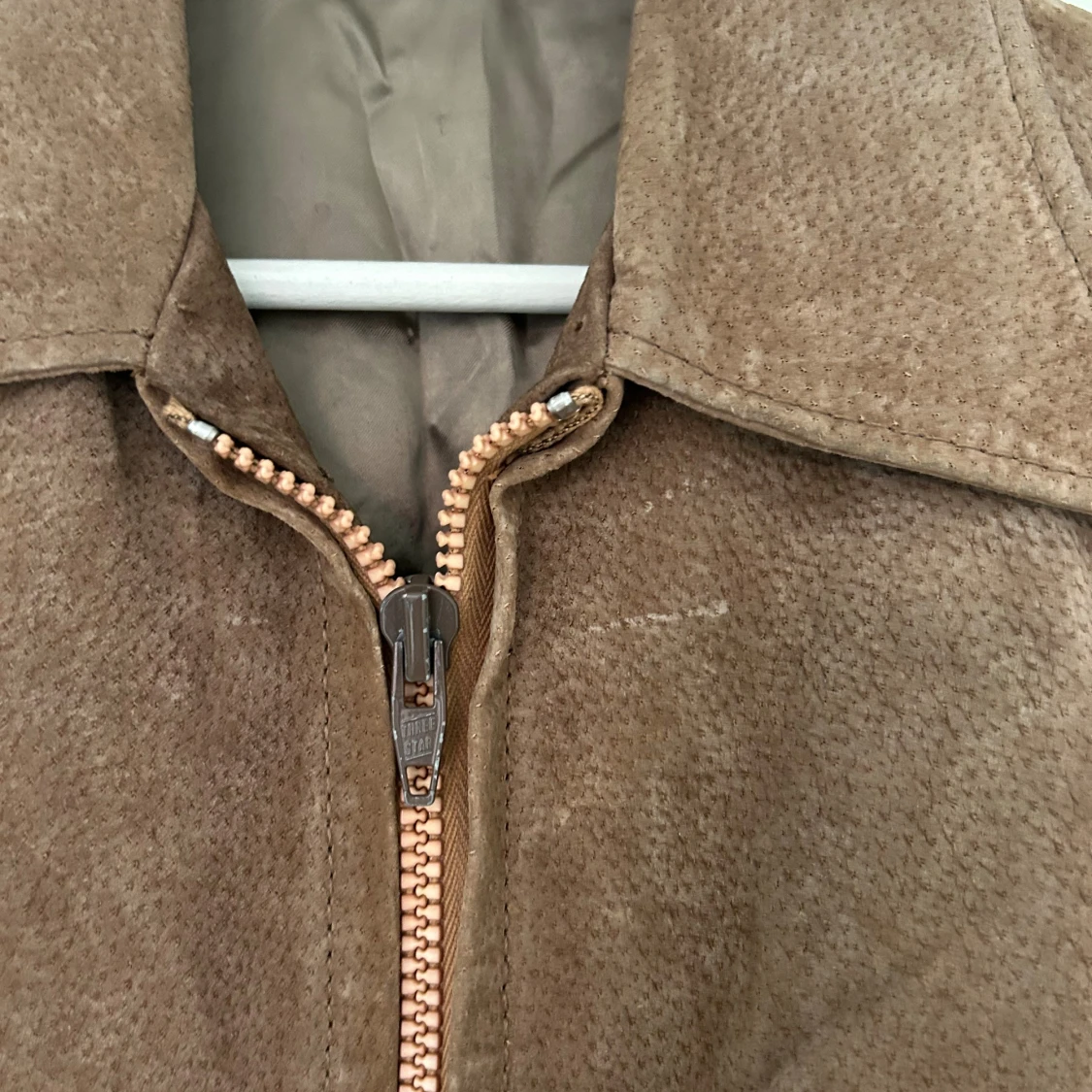 Brun mocka bomberjacka med dragkedja - 2