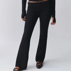 Yoga pants  - Säljer dessa yoga pants från GinaTricot i en storlek M. Priset kan diskuteras 