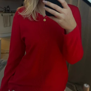 Fin röd tröja  - Fin röd tröja❤️storlek L/XL