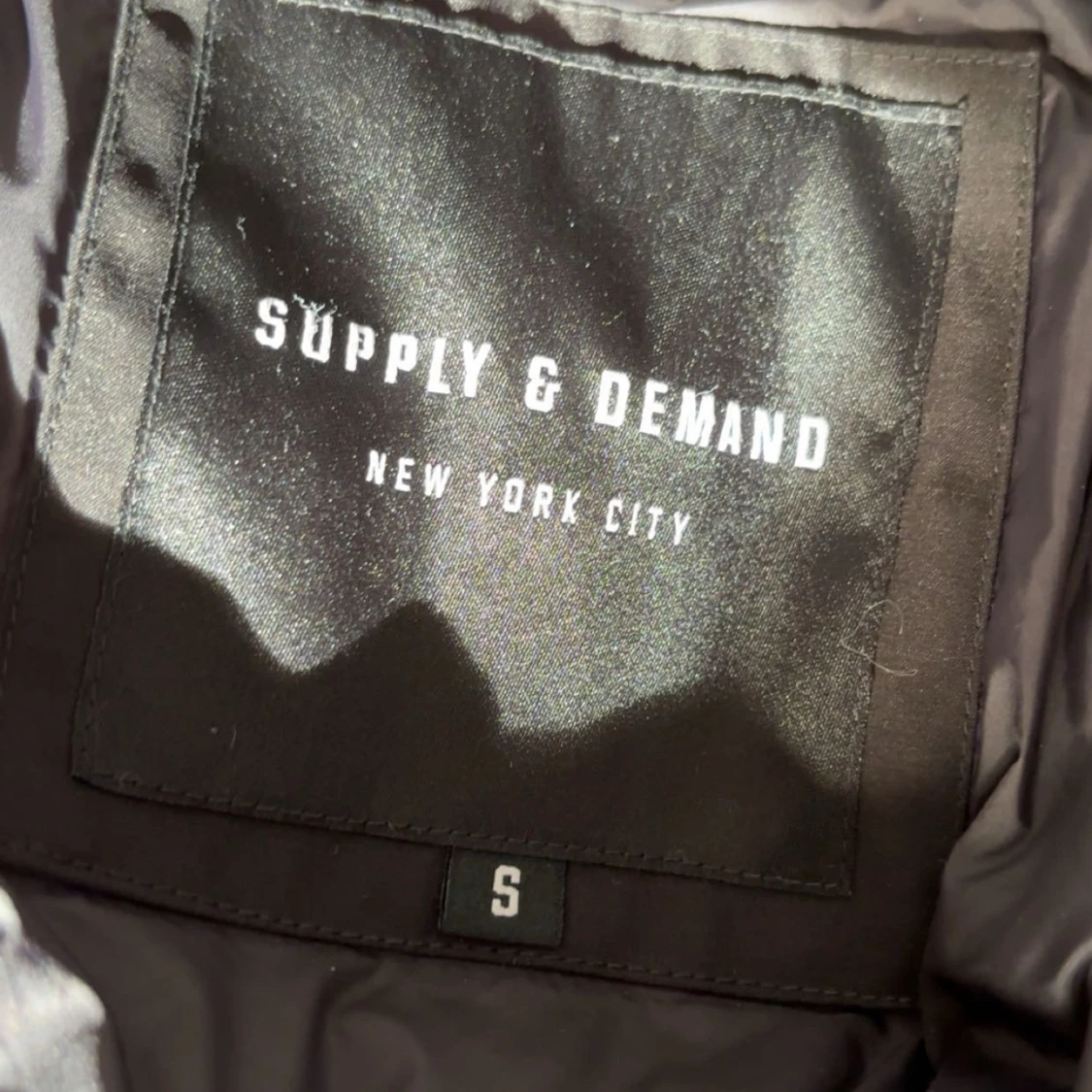 Svart pufferjacka Supply & Demand S - 2