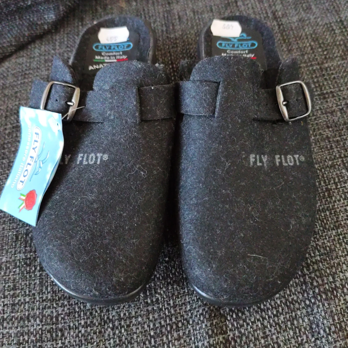 Svarta tofflor från Fly Flot - 3