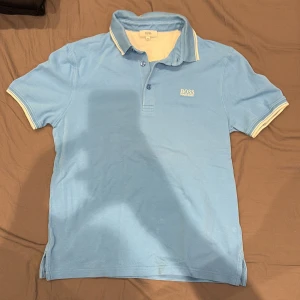 Hugo boss pike - Storlek 14-S men sitter som XS