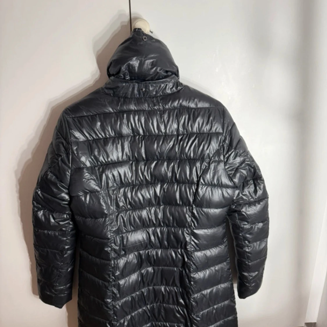 Svart lång dunjacka från Yest - 2