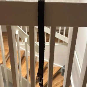 Morris bälte flätat - Säljer ett riktigt grisch bälte från Morris som är i äkta läder tillverkad i Italien. Den är i bra skick och om du har några funderingar är det bara att höra av sig