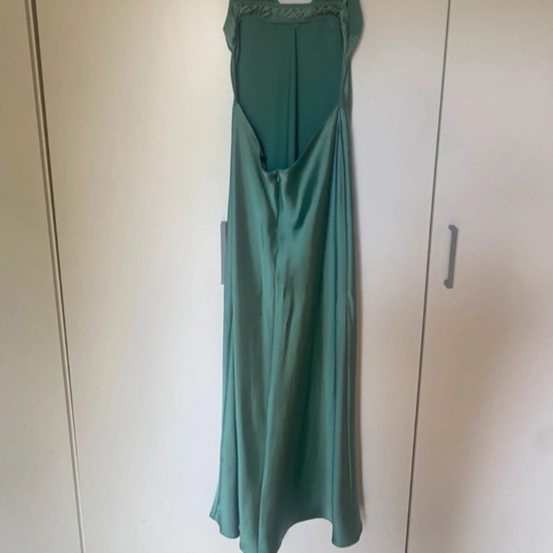 Grön långklänning från Zara - 1