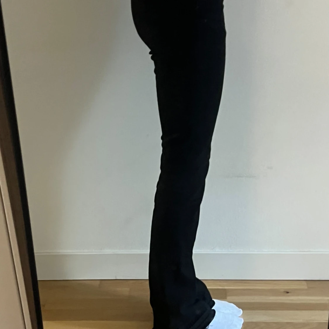 Svarta bootcut jeans från Zara - 1