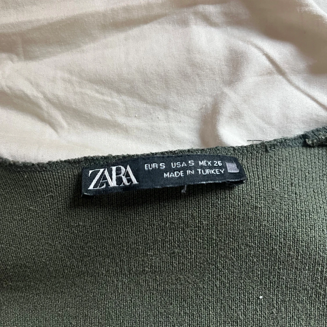 Olivgrön topp Zara S - 1