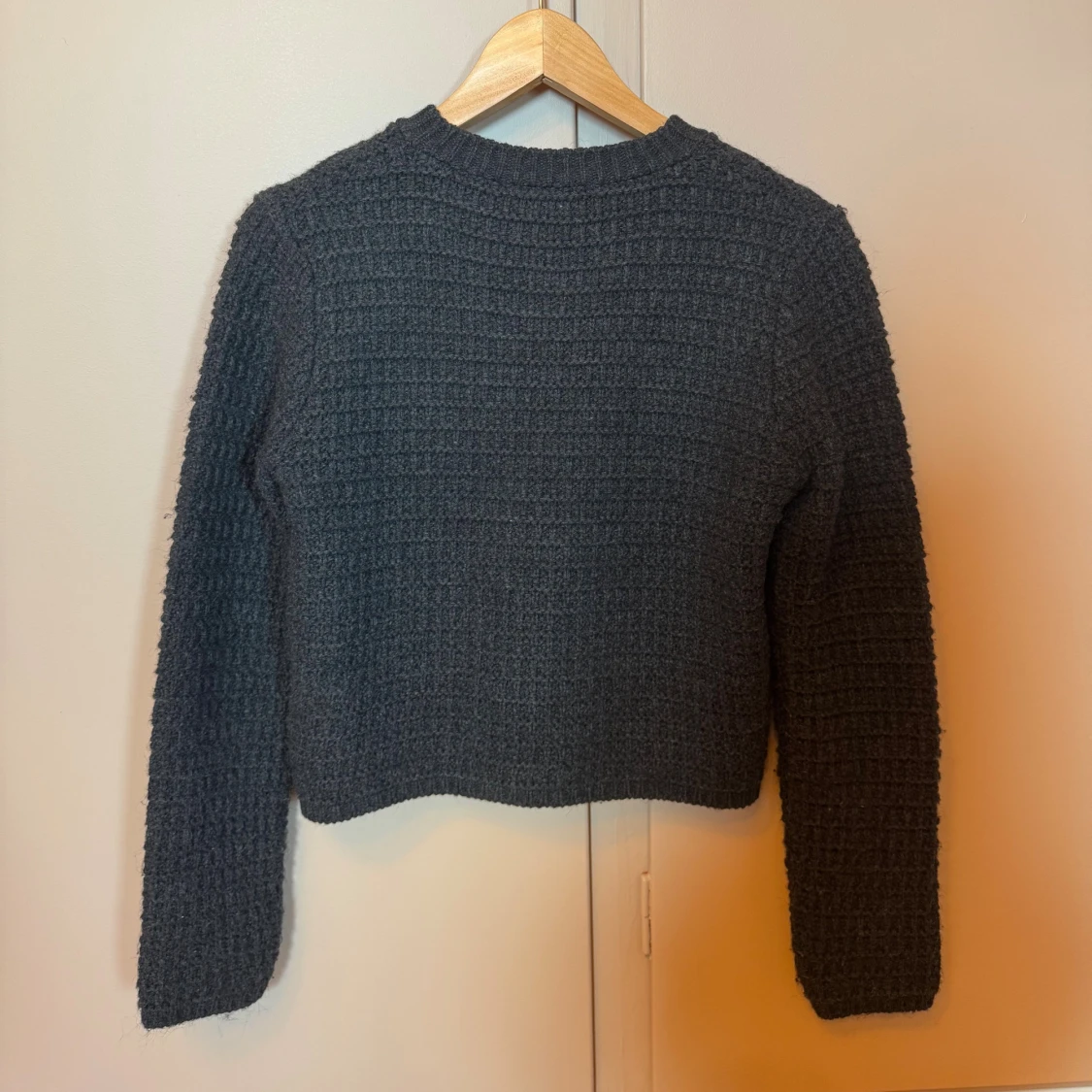 Mörkgrå kofta från Zara i stickat - 1