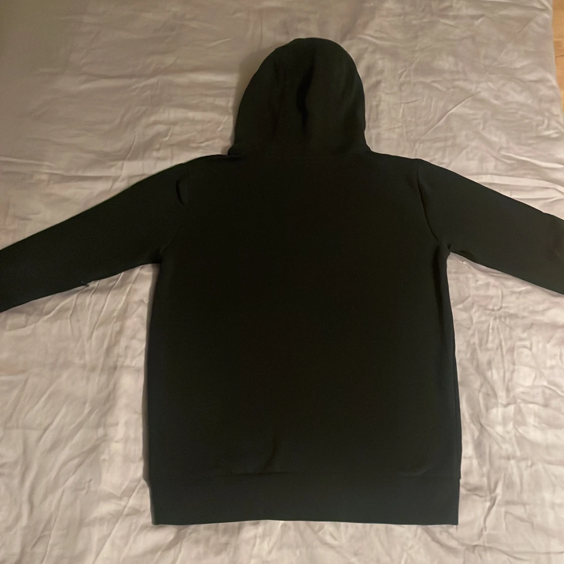 Svart hoodie från Hoodrich - 2