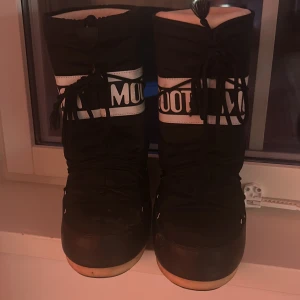 Moonboots - Stl 37-40 pris kan diskuteras 
